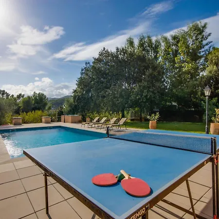 Near Puerto De Alcudia Holiday home